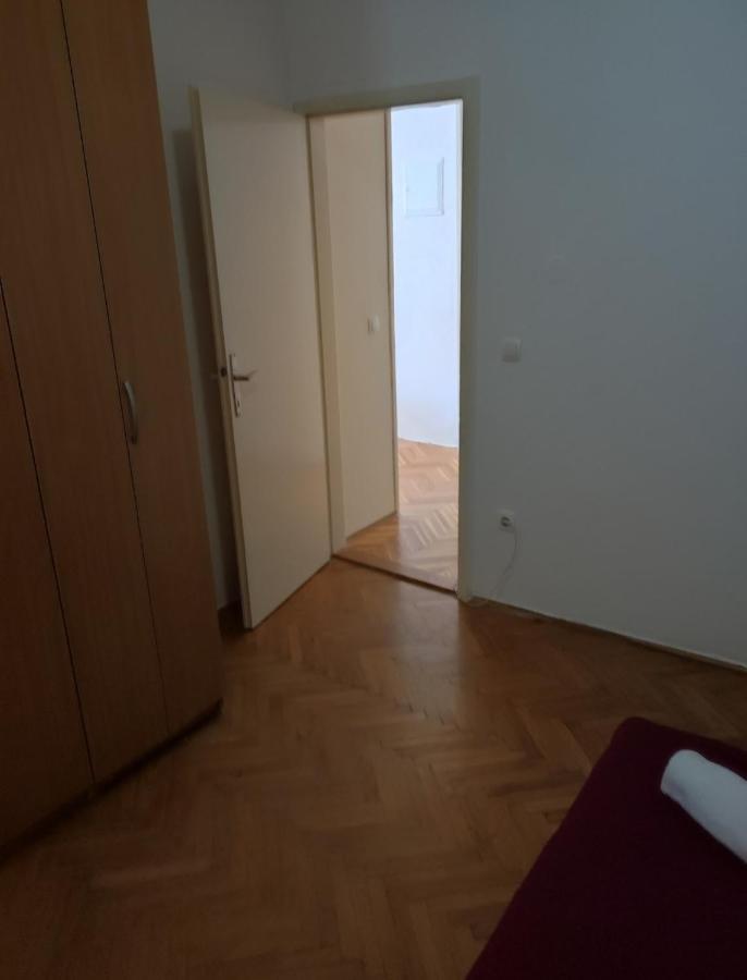 Apartmani Ketryn Crikvenica Eksteriør bilde