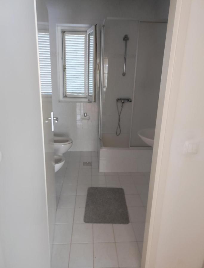 Apartmani Ketryn Crikvenica Eksteriør bilde