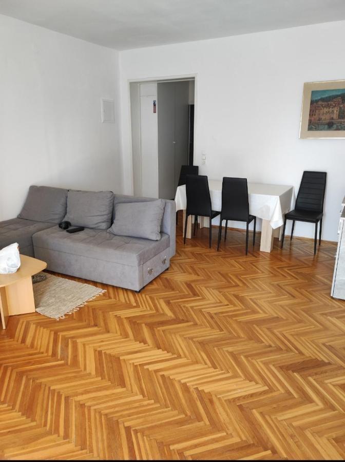 Apartmani Ketryn Crikvenica Eksteriør bilde