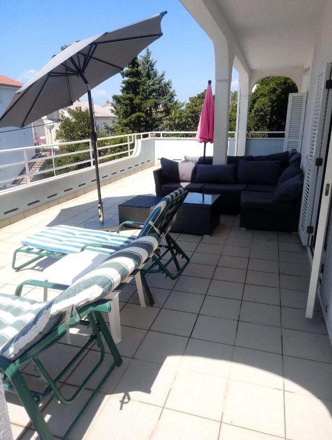 Apartmani Ketryn Crikvenica Eksteriør bilde